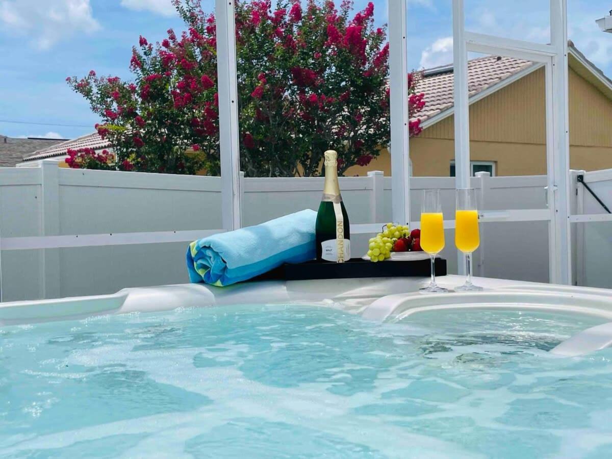 Endless Summer Retreat Jacuzzi 3Kingbed Airhockey Cape Coral Eksteriør bilde