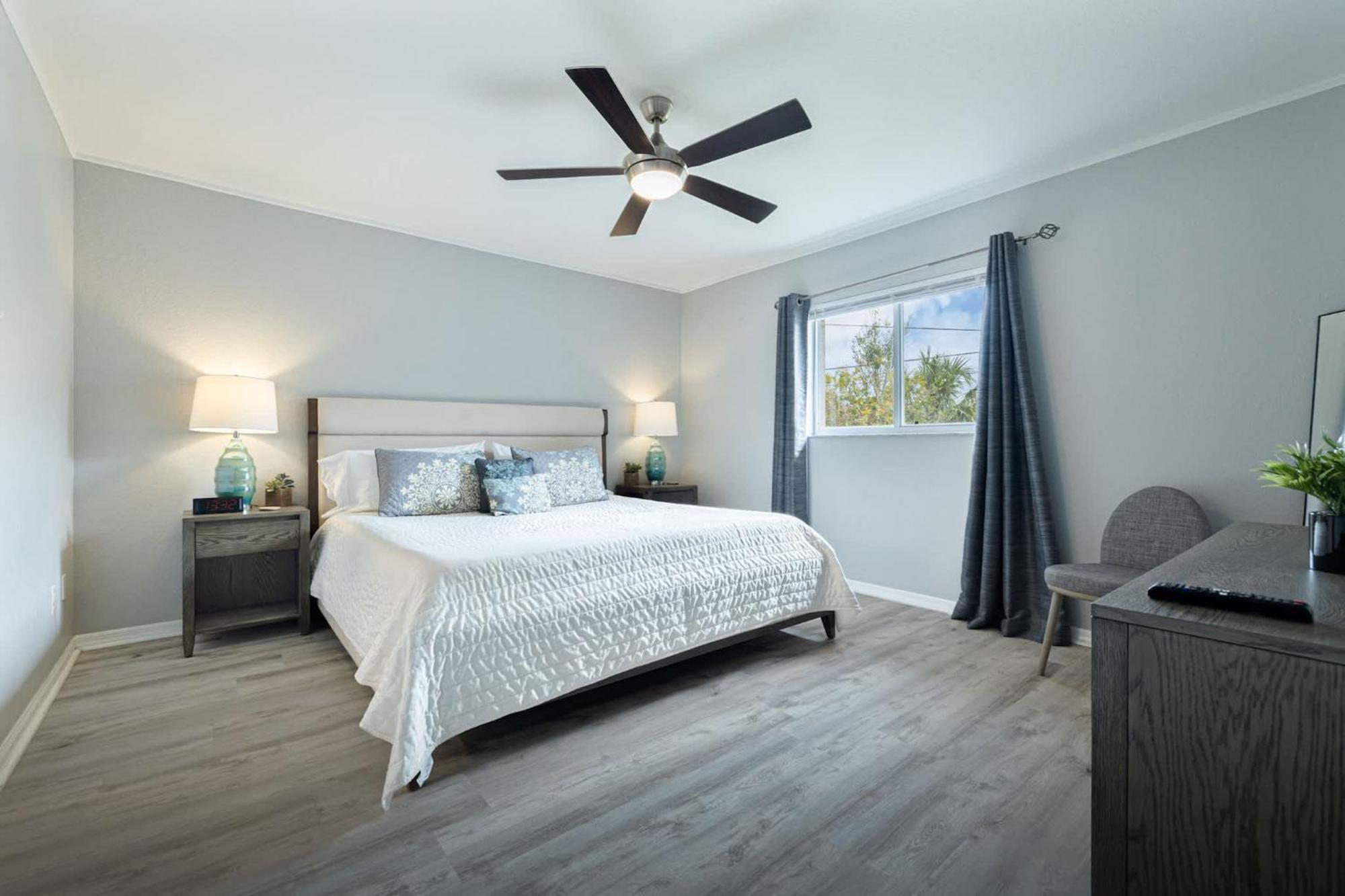 Endless Summer Retreat Jacuzzi 3Kingbed Airhockey Cape Coral Eksteriør bilde